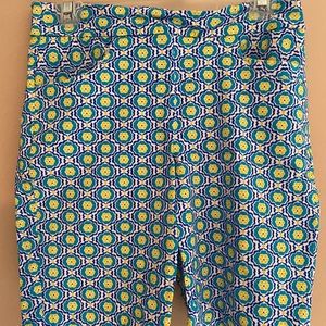 Ladies medium pull-on shorts